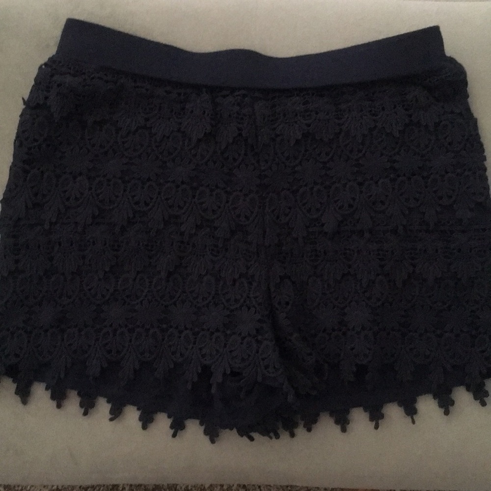 Navy, crochet print shorts